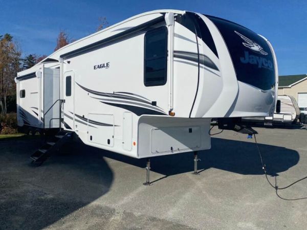 SH22075 Neuf JAYCO Eagle Fifth Wheels 319MLOK 2023 a vendre 1