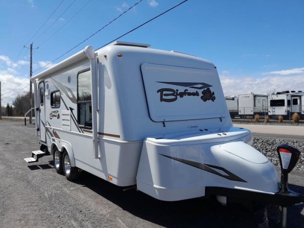 CF2449 Neuf BigFoot RV Bigfoot 25B21FB 2024 a vendre 1