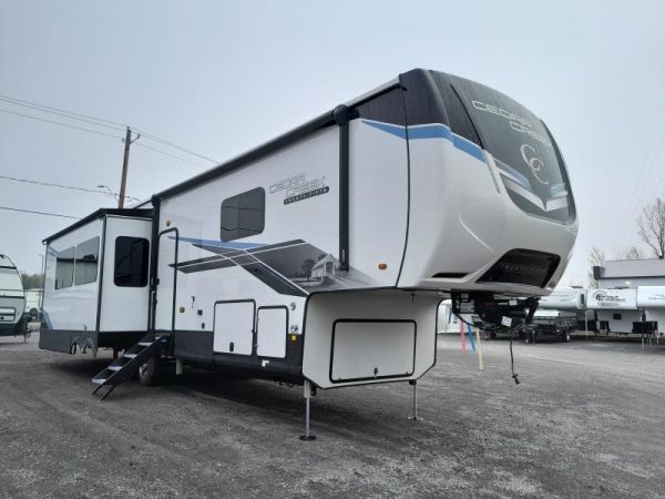 BM5769 Neuf Forest River CEDAR CREEK FW 388RK2 2024 a vendre 1