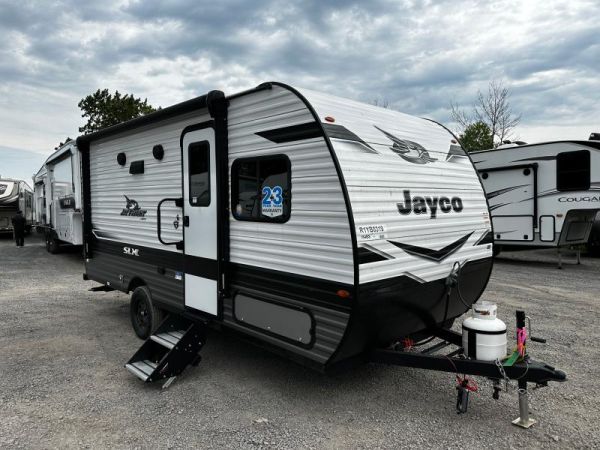 QC468 Neuf JAYCO Jay Flight SLX 7 184BS 2024 a vendre 1