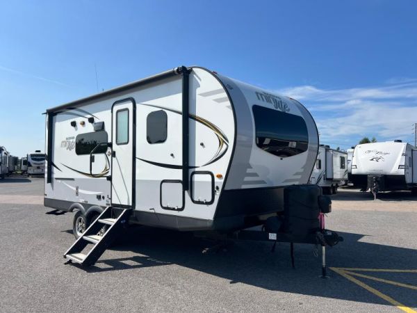 A5784 Occasion Forest River Rockwood 2104S 2020 a vendre 1