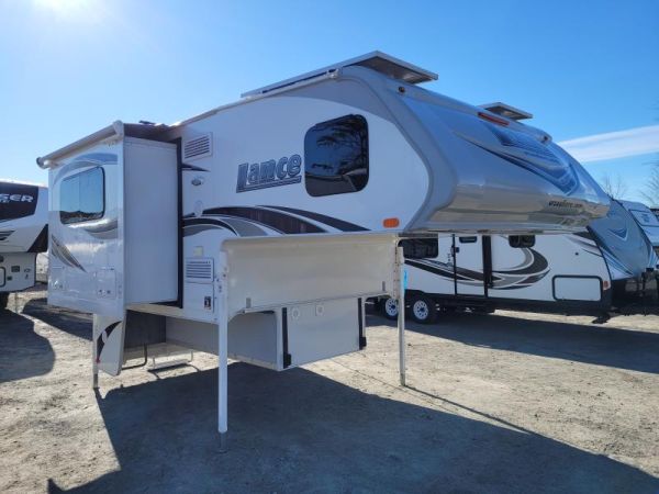 A5635 Occasion Lance Camper Lance Camper 855S 2019 a vendre 1