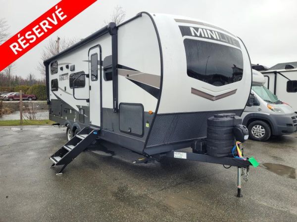 SH22319 Neuf FOREST RIVER Rockwood Mini Lite 2509S 2024 a vendre1