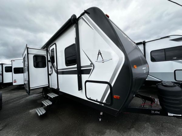 SH22464 Neuf Grand Design Imagine trailer 22RBE 2025 a vendre1
