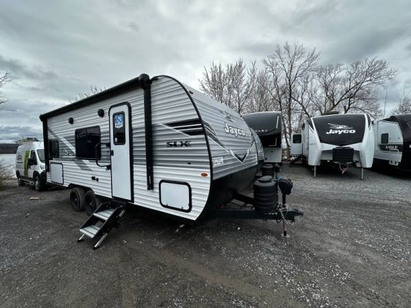 QC541 Neuf Jayco JayFlight 211MB 2025 a vendre1