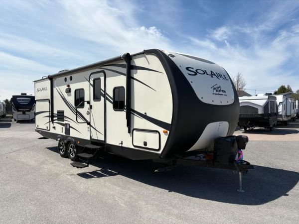 B22489A Occasion Palomino Solaire 251RB 2016 a vendre1