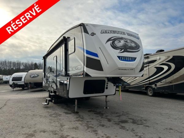 A5097A Occasion Forest River Cherokee Arctic Wolf 255DRLK 2018 a vendre1