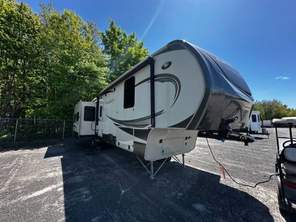 Crossroads Cruiser FW 345BH 2017