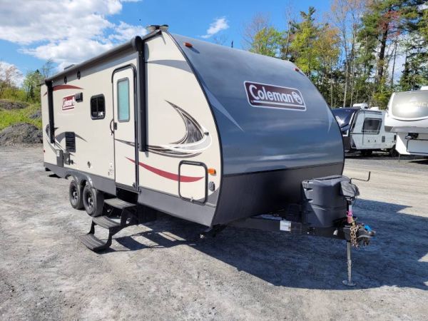 B22134A Occasion Dutchmen Coleman Light LX 2155BH 2019 a vendre1