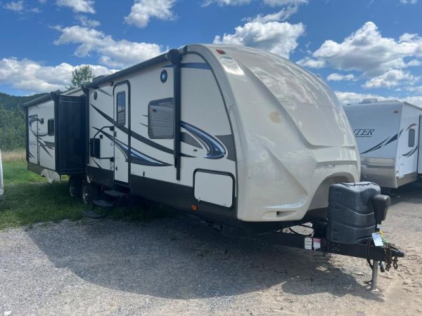 C5563A Occasion Crossroads Sunset Trail ST32RL 2015 a vendre1
