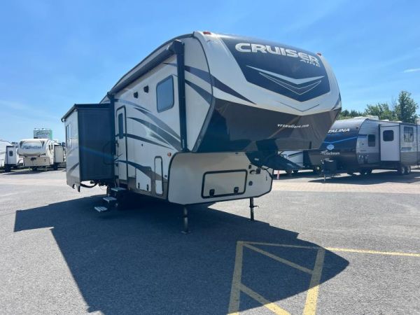 A2321A Occasion Crossroads Cruiser 28RL 2017 a vendre1