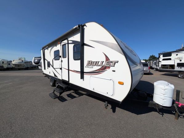 A22131B Occasion Keystone Bullet 230BH 2013 a vendre1
