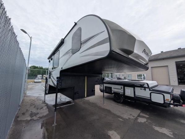 Palomino Real Lite HS2901 2020