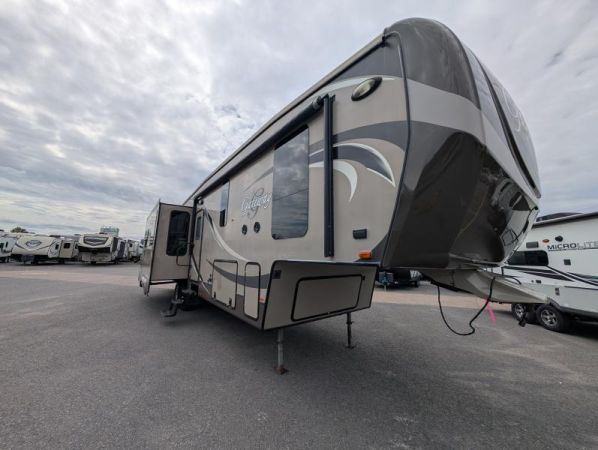 A5836A Occasion Heartland Gateway 3200RS 2015 a vendre1