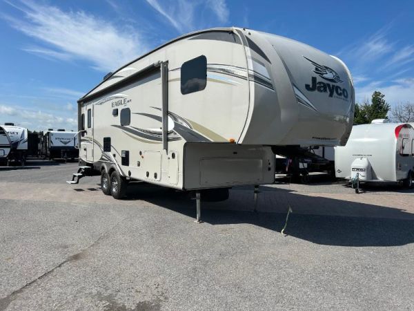 A5210A Occasion Jayco Eagle FW 265RLS 2018 a vendre 1