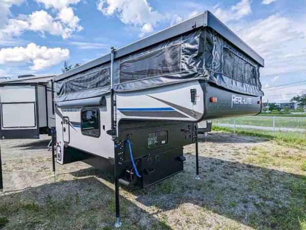 BM5520 Neuf Forest River Real-Lite truck camper 1610 2023 a vendre 1