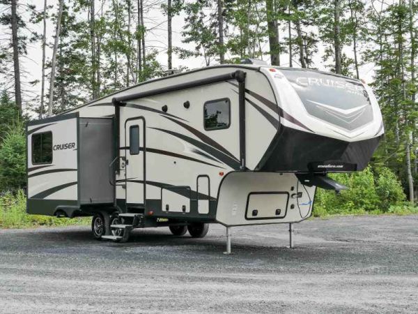 B289A Occasion Crossroads Cruiser 28RL 2017 a vendre 1