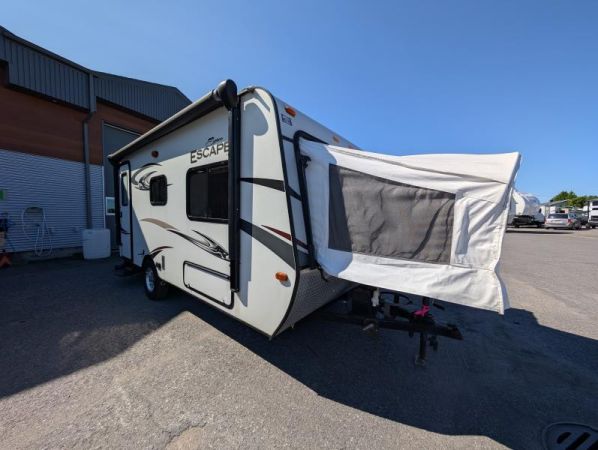 A22146B Occasion KZ Escape 18RBT 2015 a vendre1