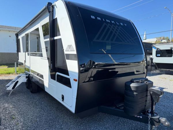 QC562 Neuf Brinkley Model I I235 2026 a vendre1