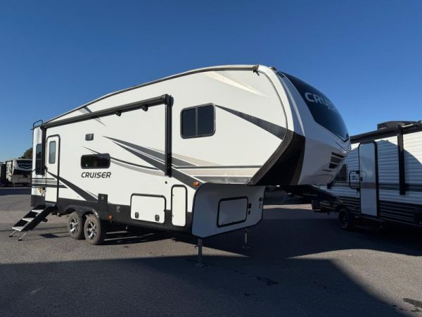 A2410 Occasion Crossroads Cruiser 24RL 2022 a vendre1