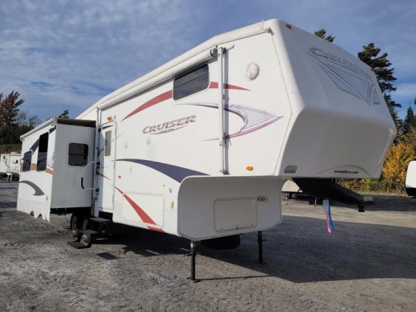 B22472A Occasion Crossroads Cruiser 305SK 2009 a vendre1