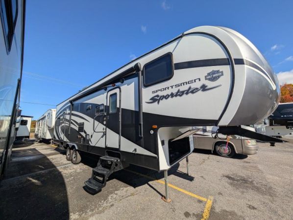 A6031A Occasion KZ Sportsmen 315TH 2015 a vendre1