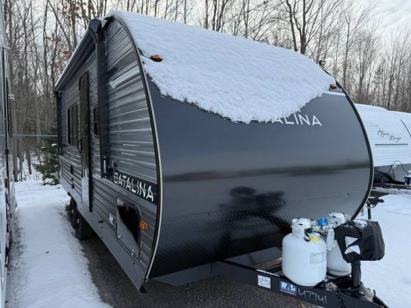 BM6122 Neuf Coachmen Catalina 211BH 2026 a vendre1