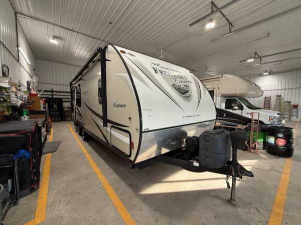 A6117 Occasion Forest River Freedom Express 246RKS 2017 a vendre1