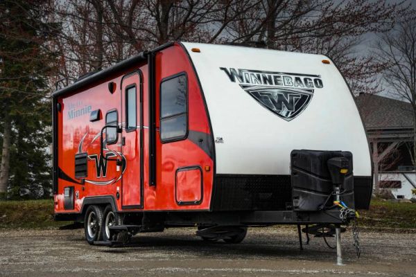 B22518B Occasion Winnebago Micro Minnie 2106FBS 2018 a vendre1