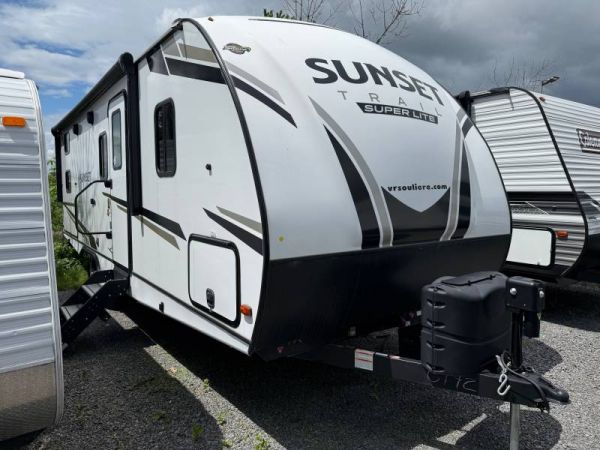 D6016TR Occasion Crossroads Sunset Trail 242BH 2022 a vendre1