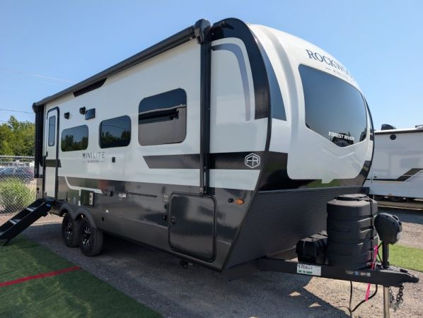 BM6252 Neuf Forest River Rockwood Mini Lite 2205S 2026 a vendre1