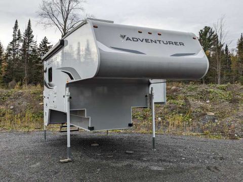 SH22213 Neuf Adventurer Adventurer 910DB 2023 a vendre1